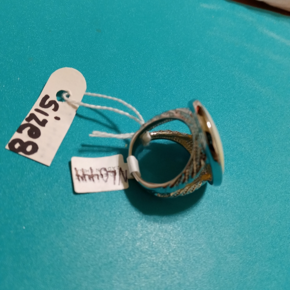 Ring - Picture 5 of 8